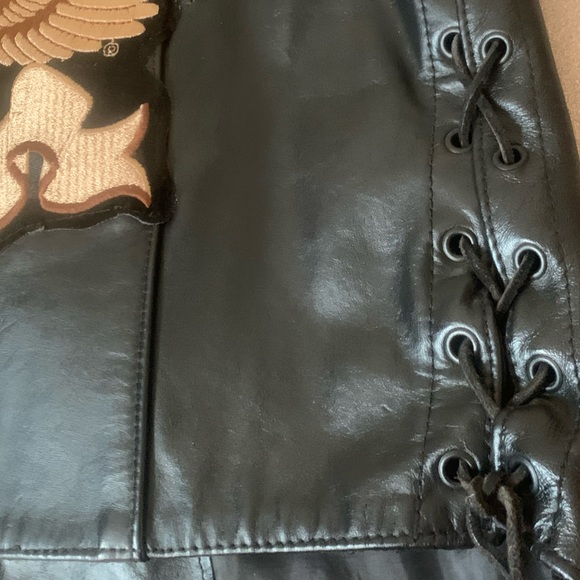 PARK V Vintage 90s Custom Black Leather Biker Vest w/Metal Pins-Patches -Size 42 - Picture 12 of 13